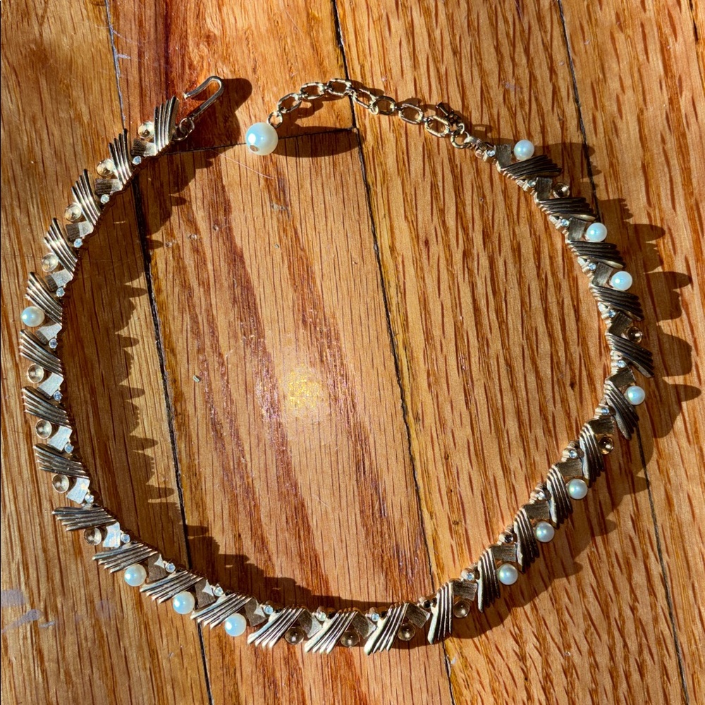 Vintage Trifari Gold Plated and Rhinestones Choker - Picture 4 of 6